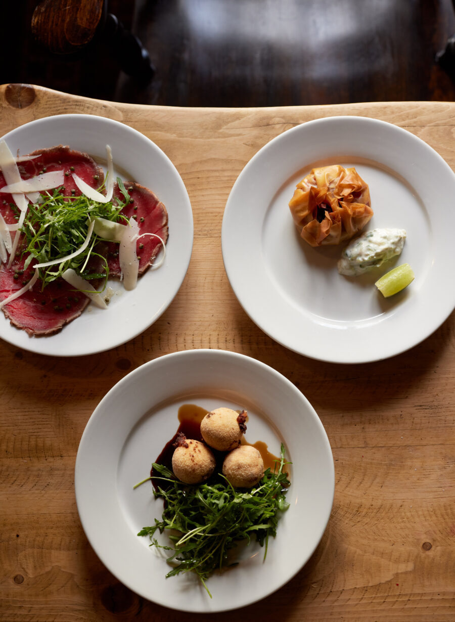 wiltshire pub food near salisbury area